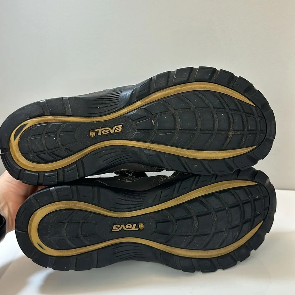 Teva Forebay Fisherman Hiking Sandals Size 12